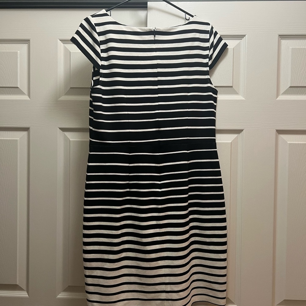 LOFT cap sleeved dress